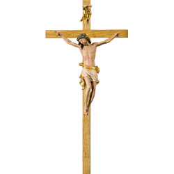 Cristo Pisa en cruz de roble